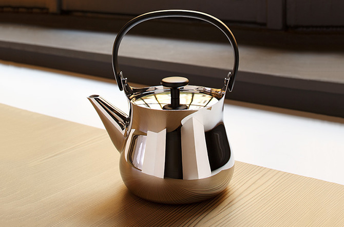 Cha Tea Set by Alessi