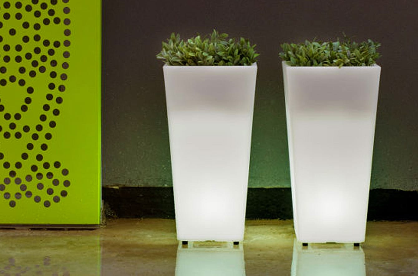 Aix Squara LED Planter by Artkalia