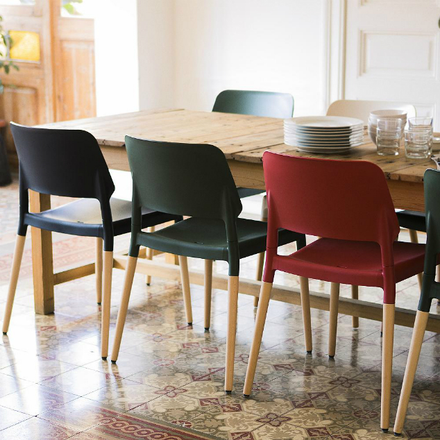 How to Mix Dining Tables and Chairs.