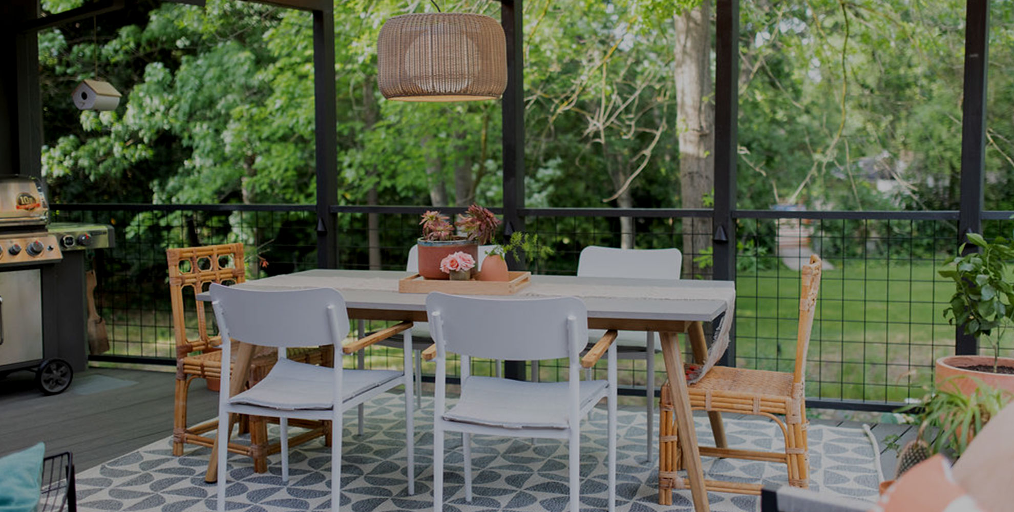 How to Create an Entertainment-Friendly Outdoor Space